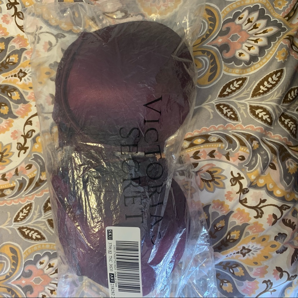 Pink Victoria secret snap front bra lace back - Picture 6 of 9